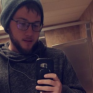 Meet your Posher, Derek